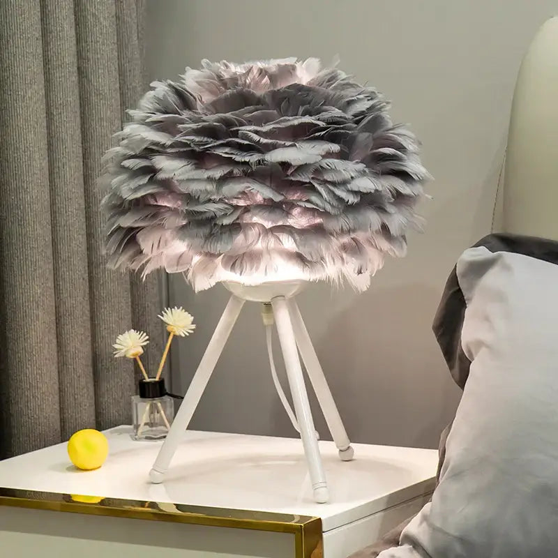 Nordic Feather Table Lamp - Romantic Modern Design - Lighting > & Floor Lamps lamps